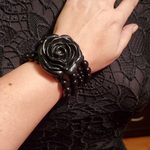 Flower stretchy beaded black Rose